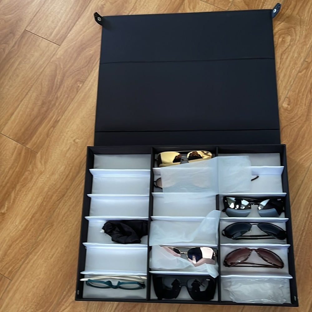 Sunglasses case